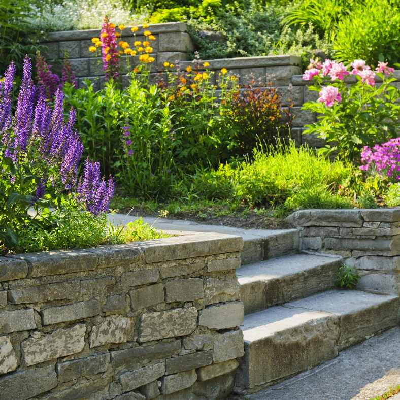 entretien des espaces verts à genilac avec un paysagiste professionnel